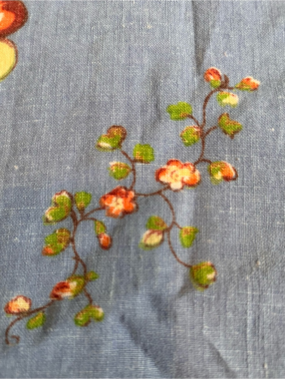 French Vintage Apple Tablecloth!  Perfect! - Picture 5 of 8
